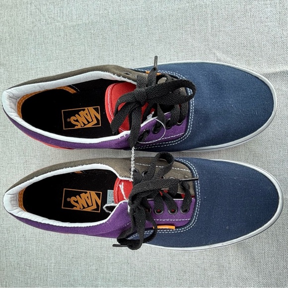 Vans Blue and Purple Canvas Sneakers with Vulcanized Sole - Picture 3 of 12